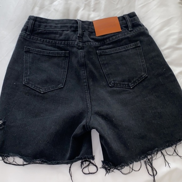 Princess Polly Shorts - Picture 2 of 2